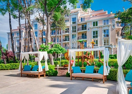 Двухэтажный таунхаус в центре Солнечном Берега. Zdjęcie 1