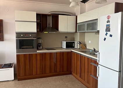 Двокімнатна квартира з панорамним видом на море у Святому Власі. Фото 3