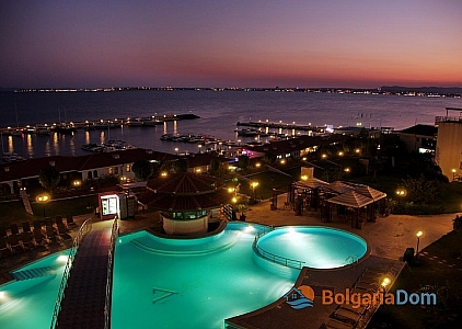 Apartment with its own courtyard on the first line in Sveti Vlas. Photo 15