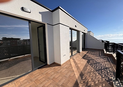 Panorama-Zweizimmerwohnung in Sarafovo. Foto 10