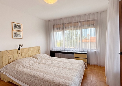 Großes Haus mit Pool in einer schönen Anlage. Foto 9