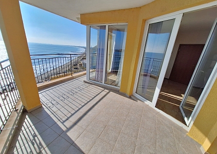 Квартира с панорамным видом на море на первой линии. Фото 1