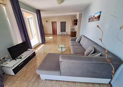 Квартира с панорамным видом на море на первой линии. Фото 13