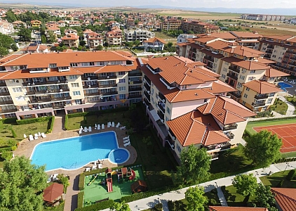 Möblierte Wohnung mit einem Schlafzimmer in Aheloy. Foto 1