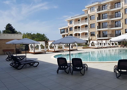 Отличная двухкомнатная квартира на первой линии с собственным паркоместом. Foto 9