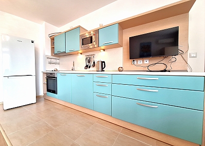 Красивая двухкомнатная квартира в 300 метрах от пляжа. Фото 12