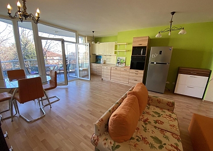 Three-room apartment with a sea view!. Photo 2 Three-room apartment with a sea view!. Photo 2