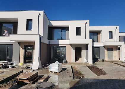 Nový dvoupokojový dům ve velkém uzavřeném komplexu s výbornou lokalitou. Foto 5