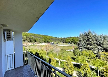 Prostorný dvoupokojový apartmán s výhledem na moře, les a hory. Foto 14