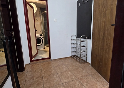 Ausgezeichnete, große Wohnung mit Blick auf den Pool. Foto 18