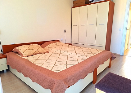 Třípokojový apartmán 10 minut chůze od moře. Foto 7