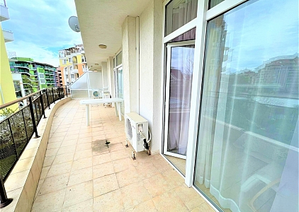Excellent three-room apartment 600 meters from the sea. Photo 2