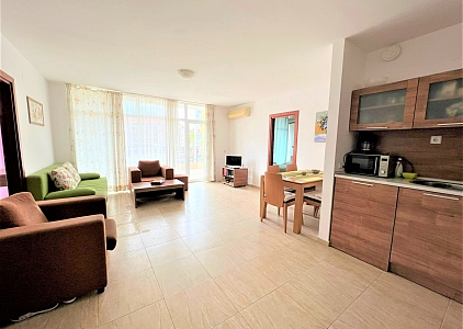 Excellent three-room apartment 600 meters from the sea. Photo 9