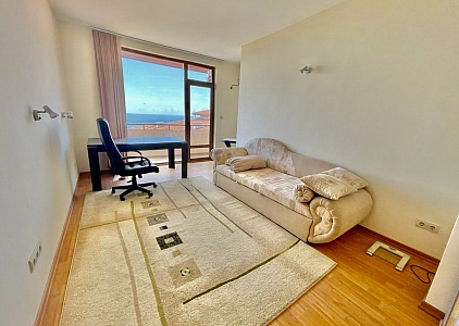 Dreizimmerwohnung in einer Luxusanlage mit herrlichem Meerblick. Foto 6