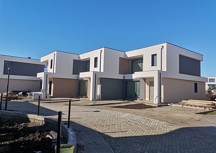 Nový dvoupokojový dům ve velkém uzavřeném komplexu s výbornou lokalitou. Foto 6