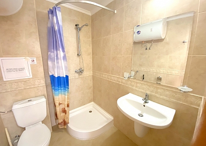  Двухкомнатная квартира с самостоятельным входом в красивом комплексе на первой линии. Photo 5