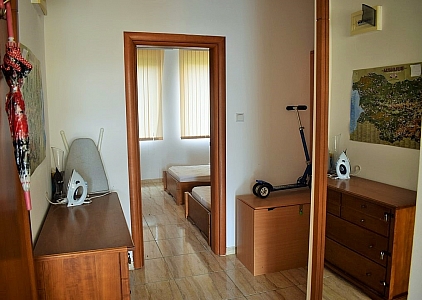 Просторная квартира с двумя ванными и личным двориком!. Фото 17