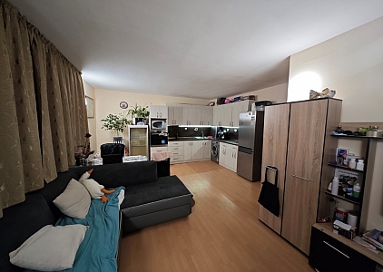 Velký dvoupokojový apartmán v pěší vzdálenosti od moře. Foto 2 Velký dvoupokojový apartmán v pěší vzdálenosti od moře. Foto 2