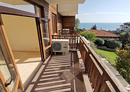 Новый трехкомнатный апартамент на первой линии Святого Власа. Foto 12