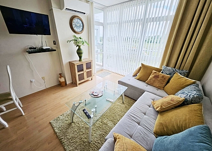 Pěkný byt s výbornou lokalitou. Foto 1