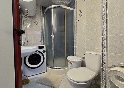 Ausgezeichnete, große Wohnung mit Blick auf den Pool. Foto 19