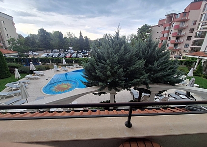 Apartmán s výhledem na bazén v krásném komplexu. Foto 6