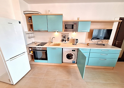 Красивая двухкомнатная квартира в 300 метрах от пляжа. Фото 14