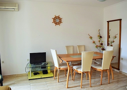 Просторная квартира с двумя ванными и личным двориком!. Фото 7