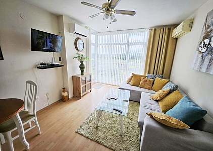 Pěkný byt s výbornou lokalitou. Foto 11