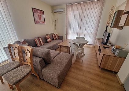 Large three-room apartment in the center of the resort. Photo 15