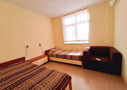 Třípokojový apartmán 10 minut chůze od moře. Foto 8