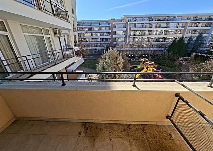 Apartament z widokiem na basen w dużym kompleksie. Zdjęcie 7 Apartament z widokiem na basen w dużym kompleksie. Zdjęcie 7