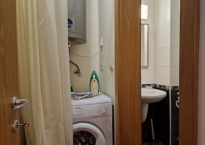 Geräumiges Studio in erster Linie. Foto 17