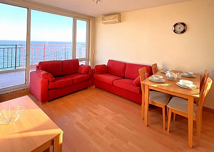 Apartment mit Panoramablick auf das Meer in der ersten Reihe. Foto 2 Apartment mit Panoramablick auf das Meer in der ersten Reihe. Foto 2