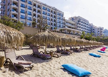 Cozy studio with mountain view on the first line.. Photo 1 Cozy studio with mountain view on the first line.. Photo 1