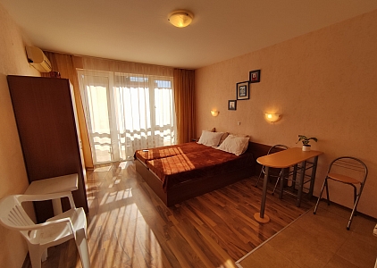Studio overlooking the pool 250 meters from the sea. Photo 2 Studio overlooking the pool 250 meters from the sea. Photo 2