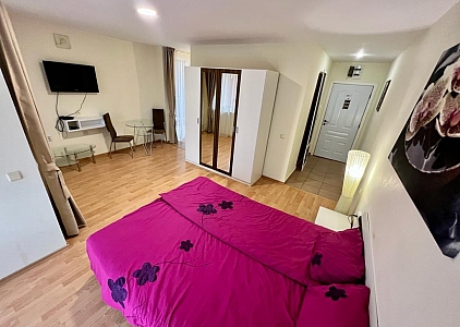 Excellent investment - large studio in a beautiful complex. Photo 3 Excellent investment - large studio in a beautiful complex. Photo 3