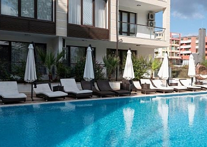 Двухкомнатная квартира на первой линии моря в Приморско . Foto 1