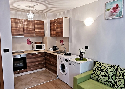 Меблированная двухкомнатная квартира на первой линии. Foto 2