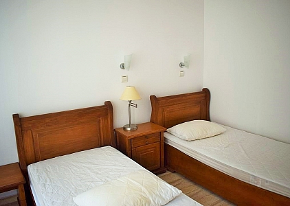 Просторная квартира с двумя ванными и личным двориком!. Фото 5