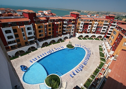 Studio ve velkém komplexu v první linii. Foto 1 Studio ve velkém komplexu v první linii. Foto 1