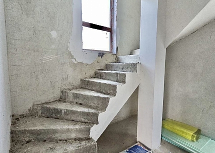 Dvoupatrový dům s bazénem a dvorem. Foto 22 Dvoupatrový dům s bazénem a dvorem. Foto 22