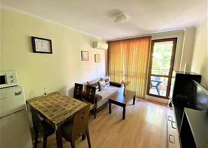 Двухкомнатная квартира в тихом месте в 400 метрах от моря. Фото 2