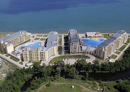 Large two-room apartment with a view of the pool on the first line. Photo 10 Large two-room apartment with a view of the pool on the first line. Photo 10
