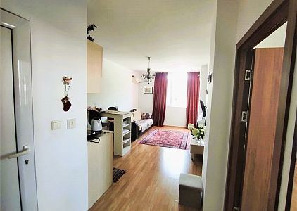 Трикімнатна квартира у невеликому сімейному комплексі. Фото 9