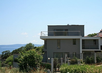 Купить недвижимость в Болгарии у моря, цены от €