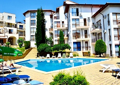 Vynikající apartmán s výhledem na moře a parkováním v centru Sveti Vlas. Foto 4
