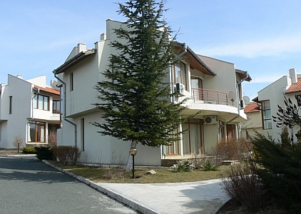 Таунхаус в 2 км от пляжей Солнечного берега!. Foto 1