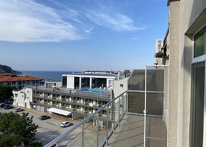 Просторный двухкомнатный апартамент на первой линии моря. Zdjęcie 4