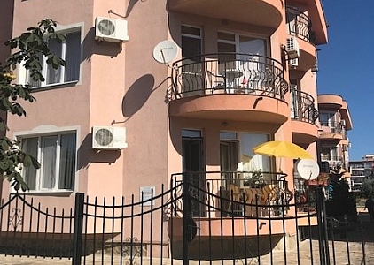 Двухкомнатная квартира в красивом комплексе . Фото 1